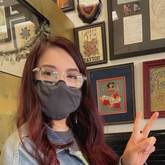 Meet your Posher, Celeste - Picture 1 of 1